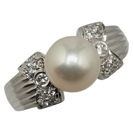 Pt900 Platinum Akoya Pearl 8.9mm Diamond 0.22ct Ring