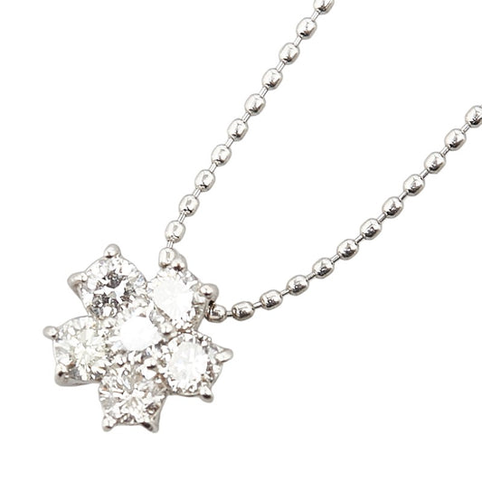 K18WG White Gold Diamond Flower Pendant Necklace