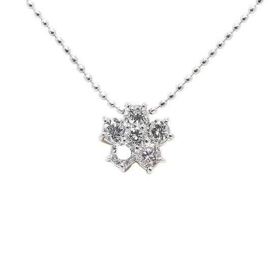 K18WG White Gold Diamond Flower Pendant Necklace