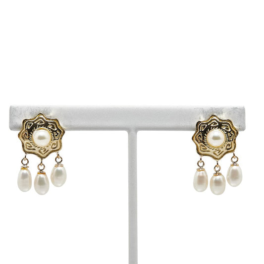 K18YG Yellow Gold Akoya Pearl Earrings