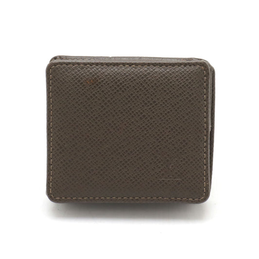 Louis Vuitton Taiga Leather Coin Case M30388