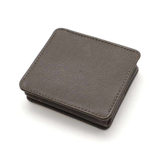 Louis Vuitton Taiga Leather Coin Case M30388