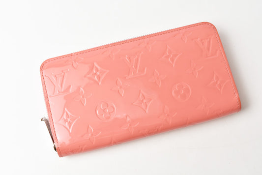 Louis Vuitton Vernis Leather Zippy Wallet