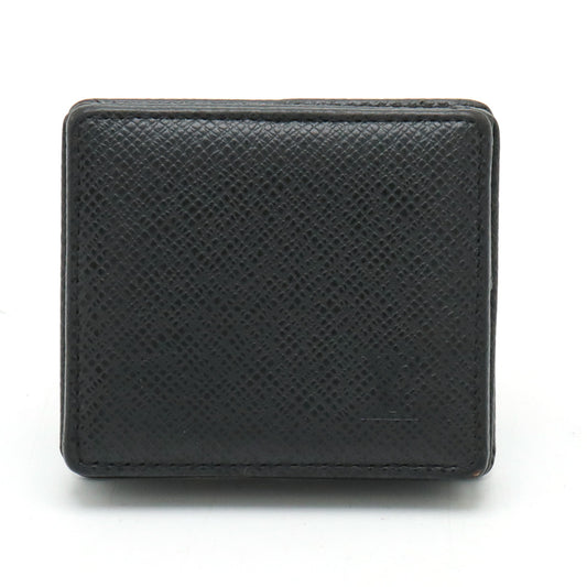 Louis Vuitton Taiga Leather Coin Case M30382