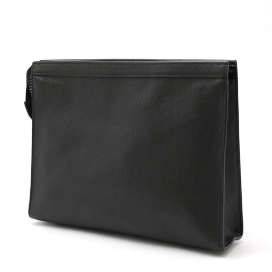 Louis Vuitton Taiga Pochette Voyage MM Clutch Black