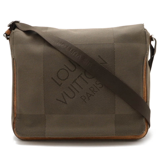 Louis Vuitton Damier Geant Messenger Bag M93030