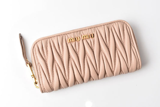 Miu Miu Matelasse Leather Key Case 5M0604