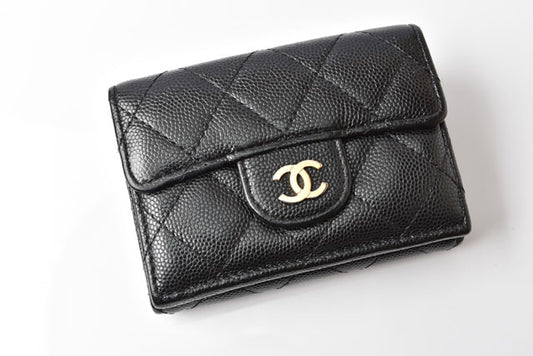 Chanel Caviar Skin Compact Wallet A84401